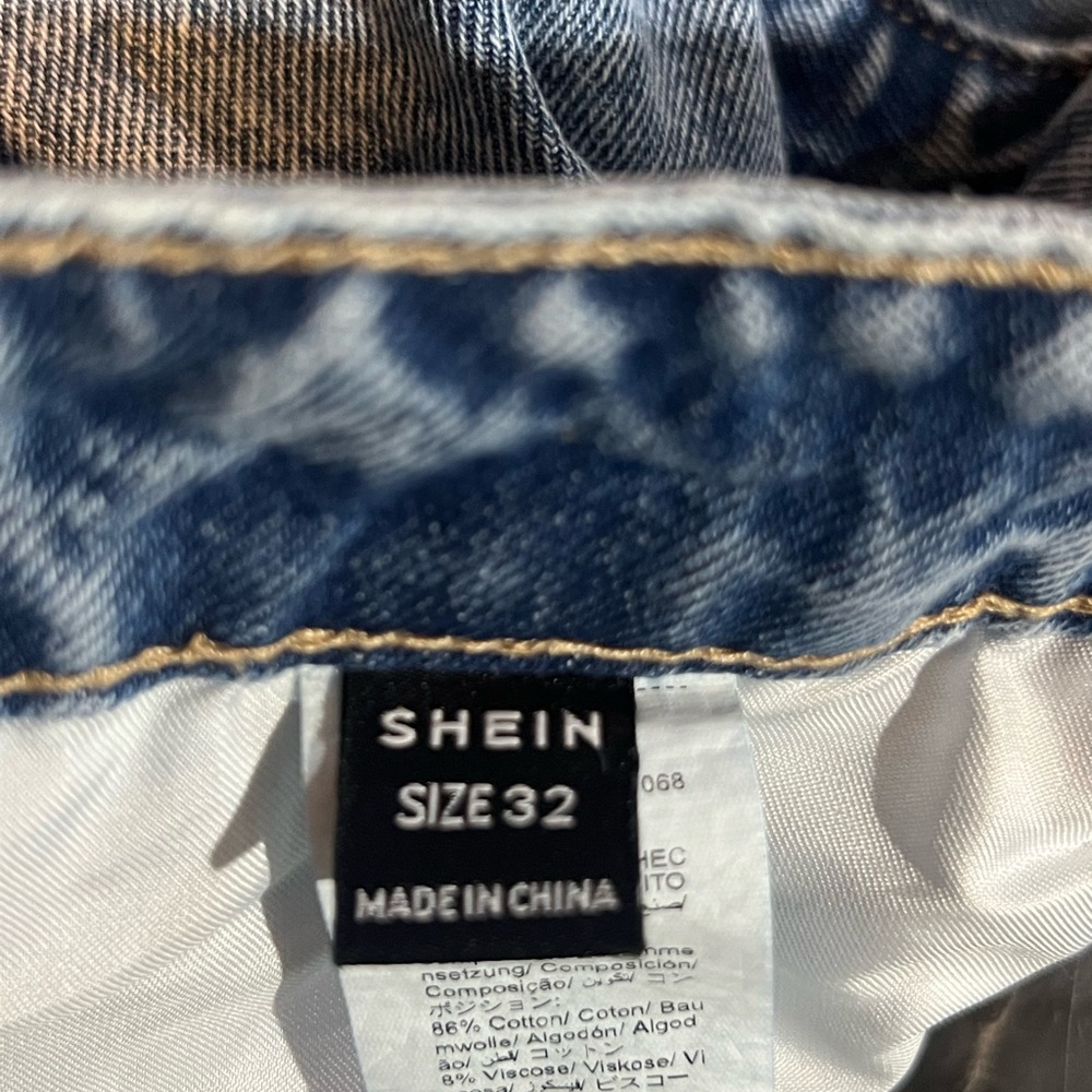 Jeans - Picture 3 of 3